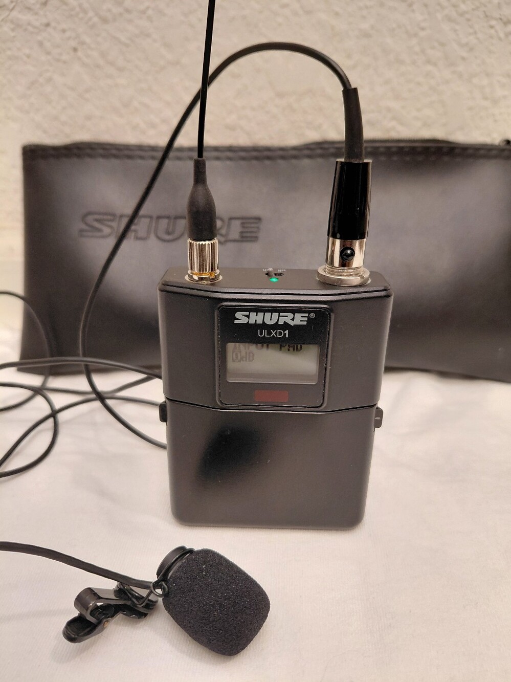 Shure ULXD1 G50 Band 470-534 MHz Wireless Bodypack Mic Transmitter & Microphone